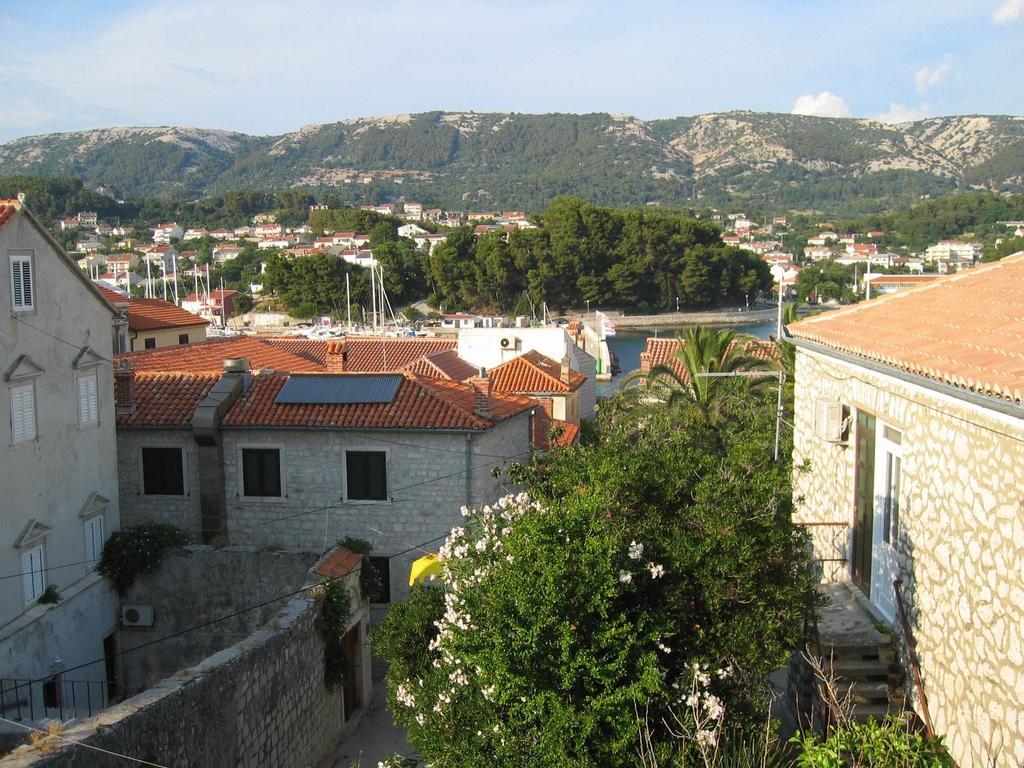 Apartment Pulic Rab Town Exterior photo